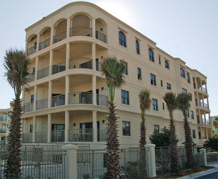 Avenue Fourt Condominiums