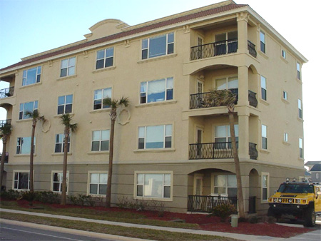 La Cocina Condominiums