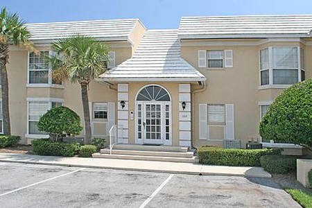 Retreat Condominium